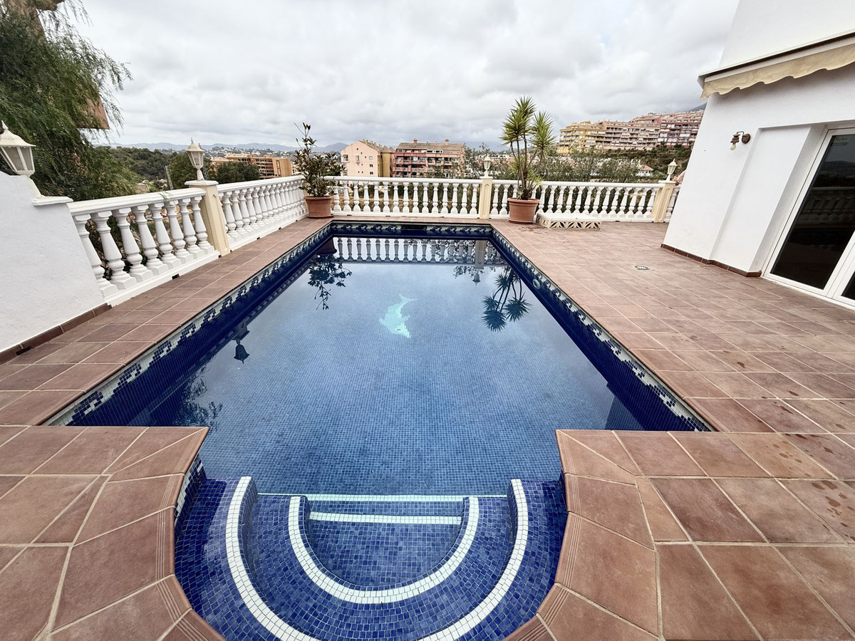 6 Bed, 4 Bath, HouseFor Sale, Fuengirola, Malaga
