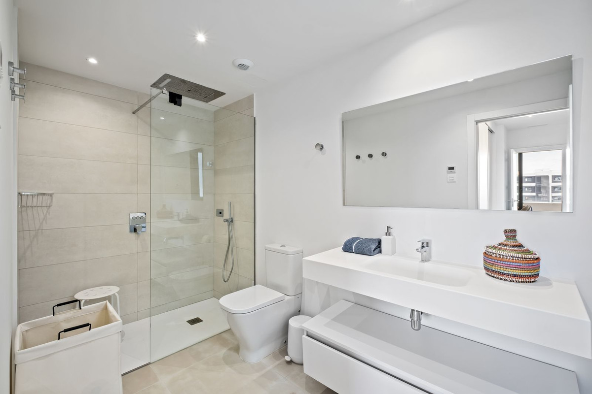 2 Bed, 2 Bath, ApartmentFor Sale, Fuengirola, Malaga