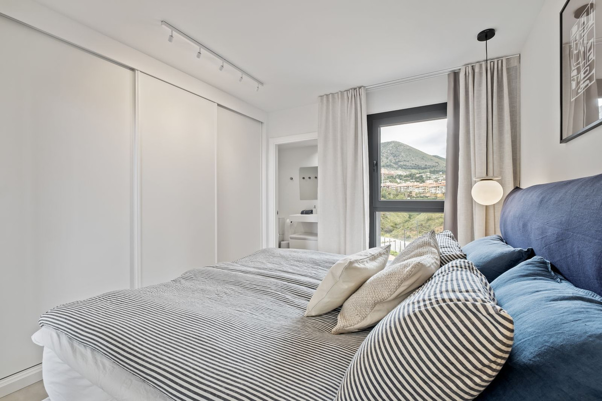 2 Bed, 2 Bath, ApartmentFor Sale, Fuengirola, Malaga