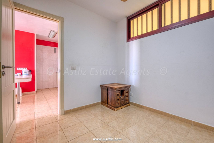 2 Bed, 1 Bath, ApartmentFor Sale, Olivia Sunset, Puerto De Santiago