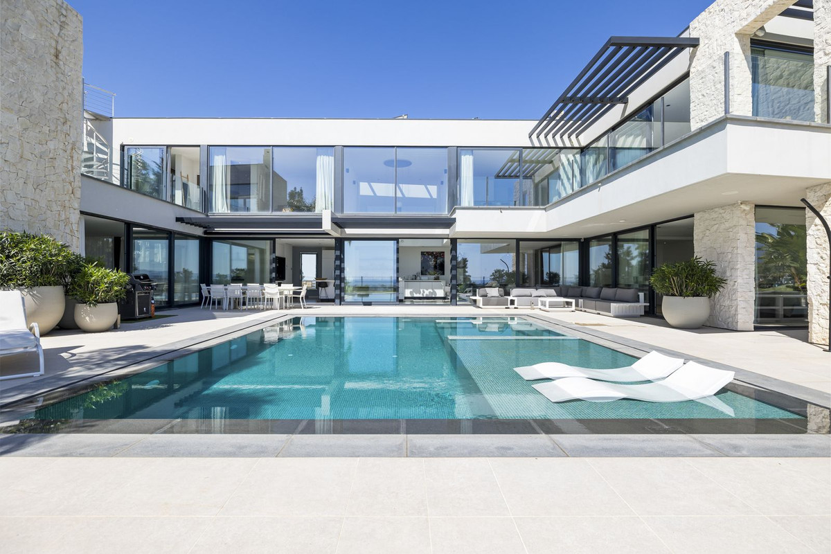 5 Bed, 5 Bath, HouseFor Sale, Benahavis, Malaga