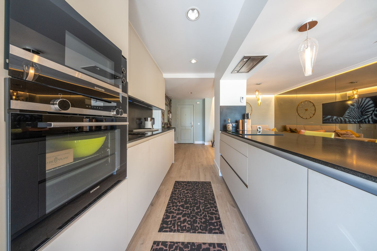 2 Bed, 2 Bath, ApartmentFor Sale, Nueva Andalucia, Malaga