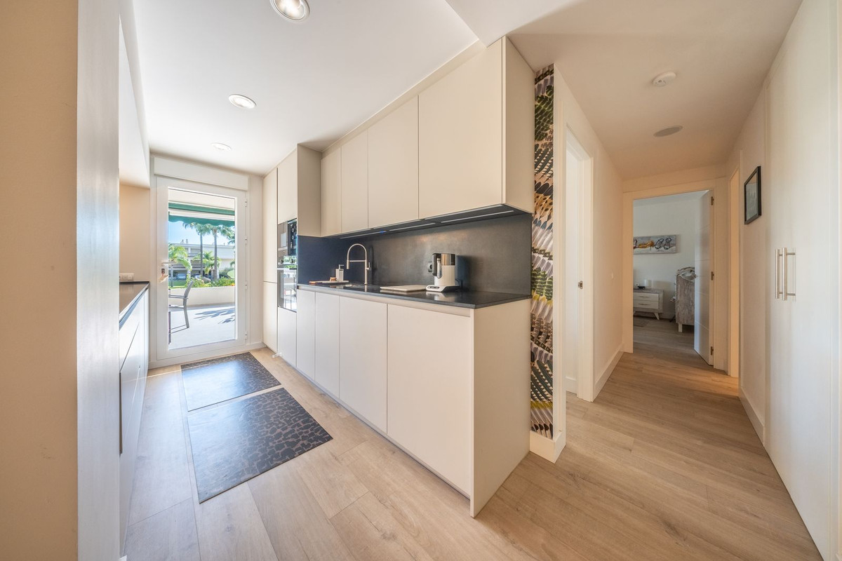 2 Bed, 2 Bath, ApartmentFor Sale, Nueva Andalucia, Malaga