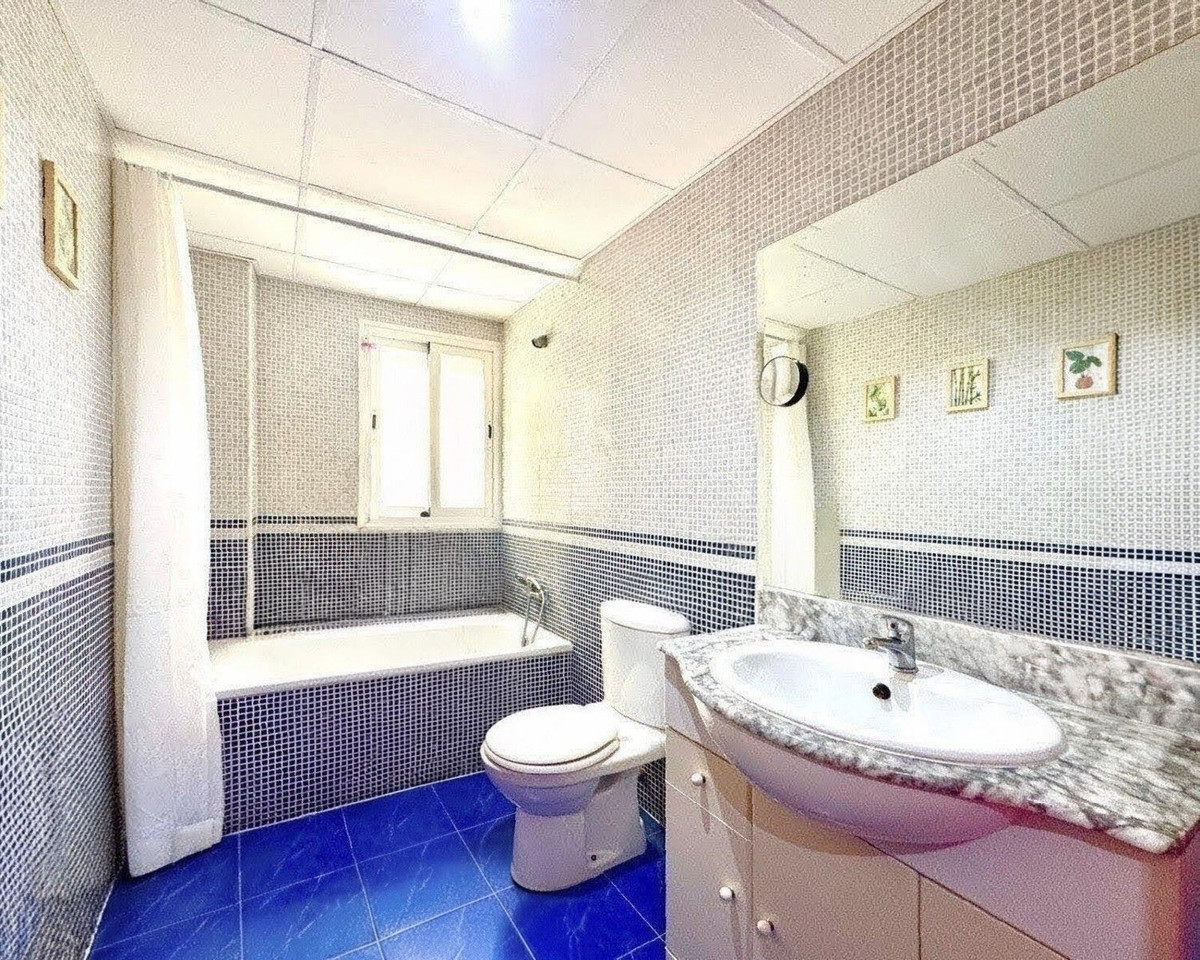 3 Bed, 1 Bath, ApartmentFor Sale, Riviera Del Sol, Malaga