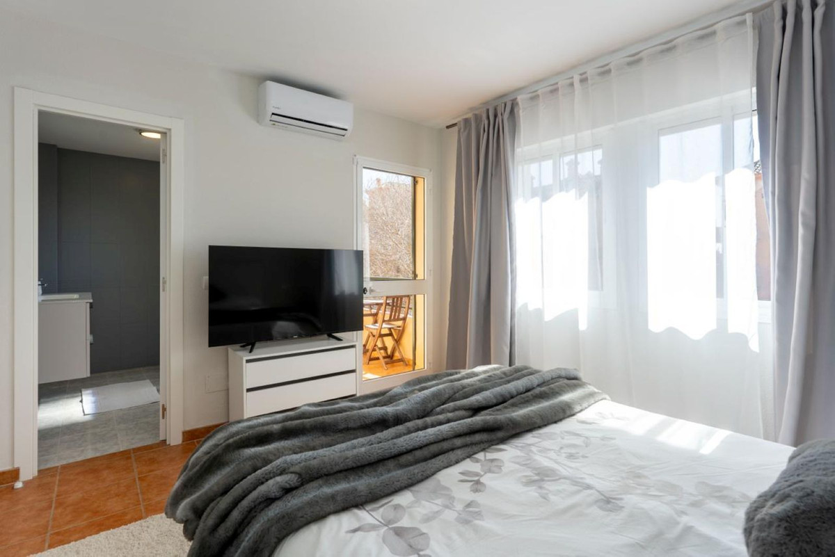 3 Bed, 3 Bath, HouseFor Sale, Artola, Malaga