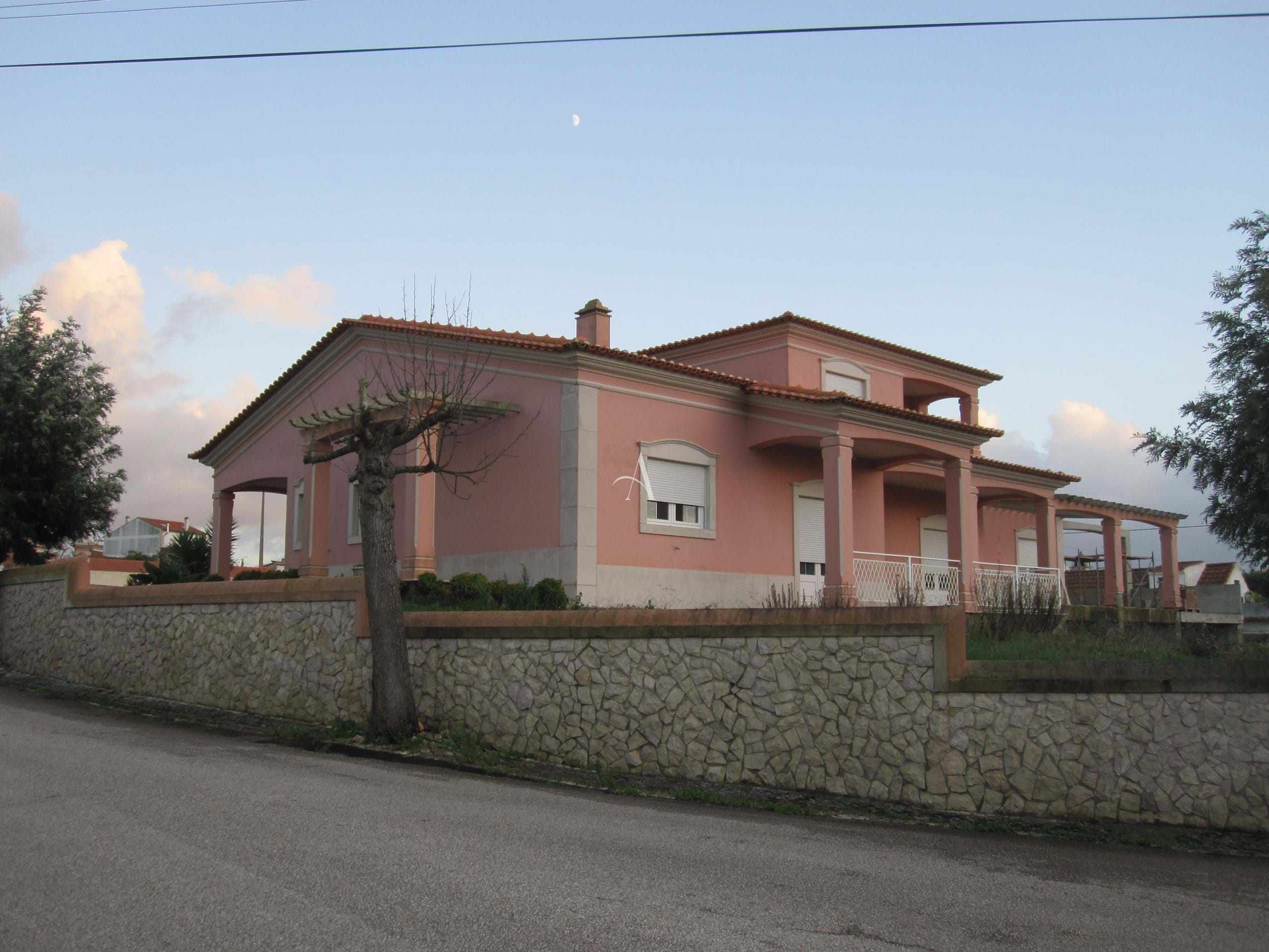 4 Bed, 3 Bath, HouseFor Sale, Caldas da Rainha, Leiria, 2500-045