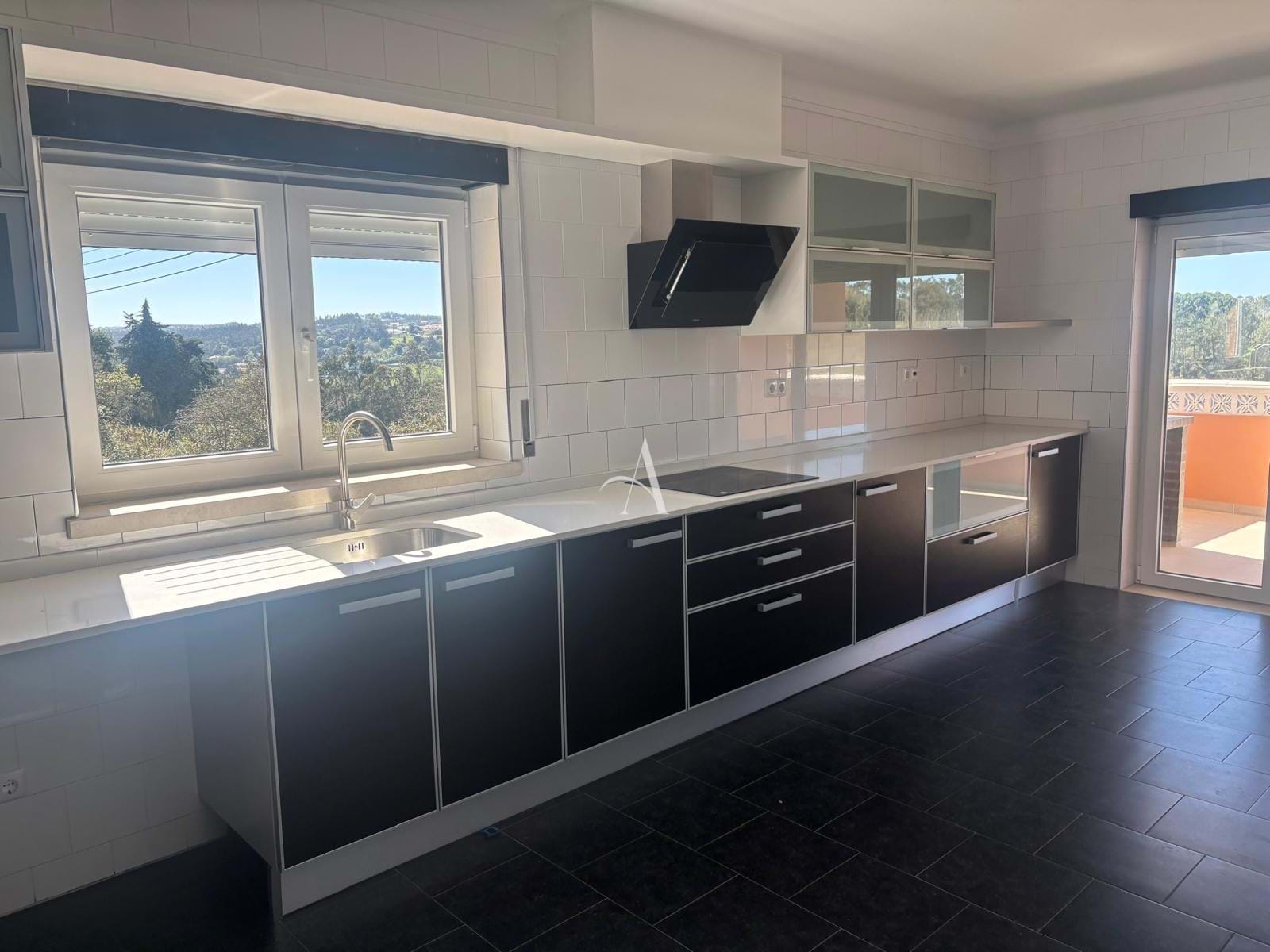 3 Bed, 3 Bath, HouseFor Sale, Caldas da Rainha, Leiria