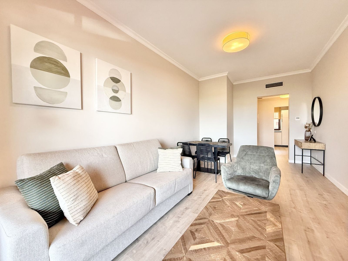 2 Bed, 2 Bath, ApartmentFor Sale, Benahavis, Malaga