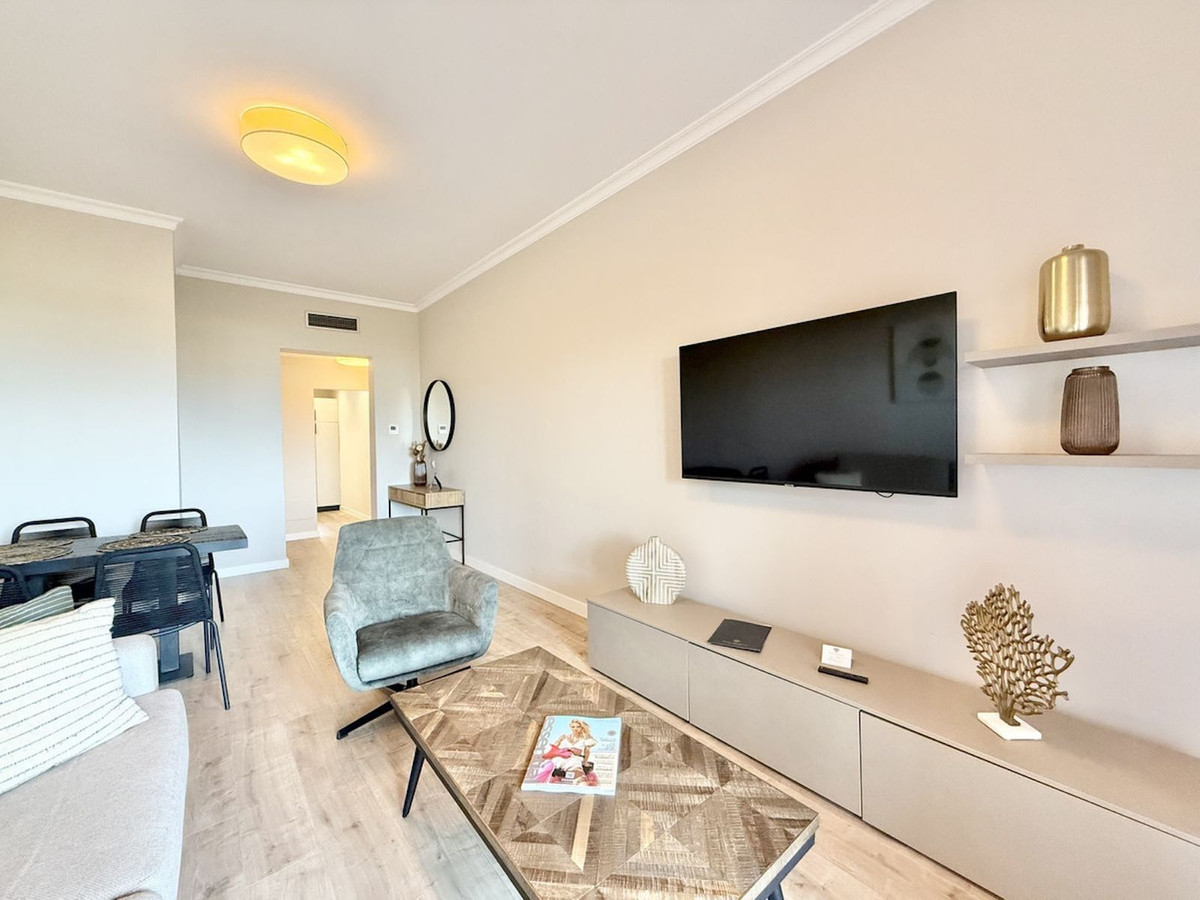 2 Bed, 2 Bath, ApartmentFor Sale, Benahavis, Malaga