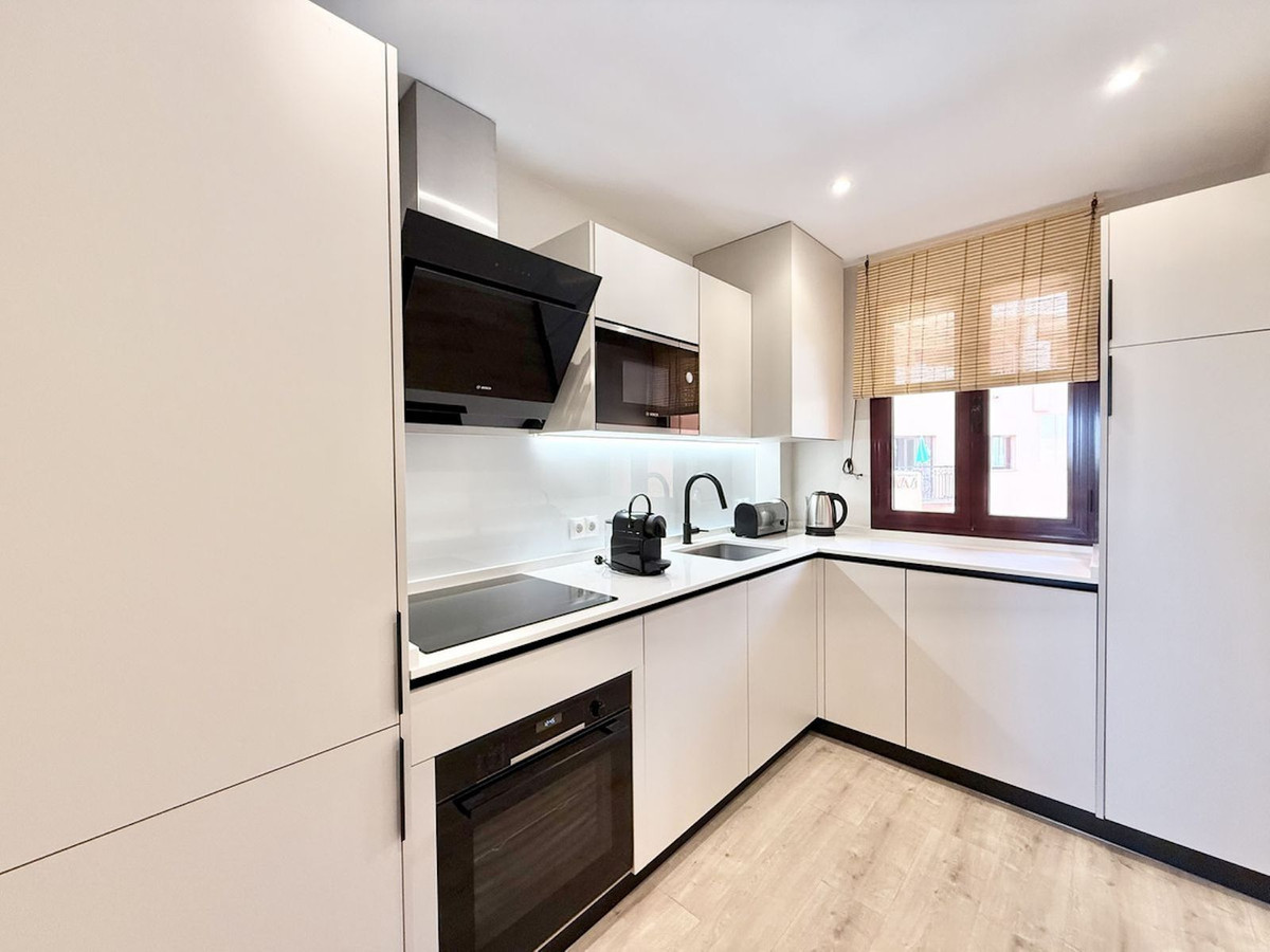 2 Bed, 2 Bath, ApartmentFor Sale, Benahavis, Malaga