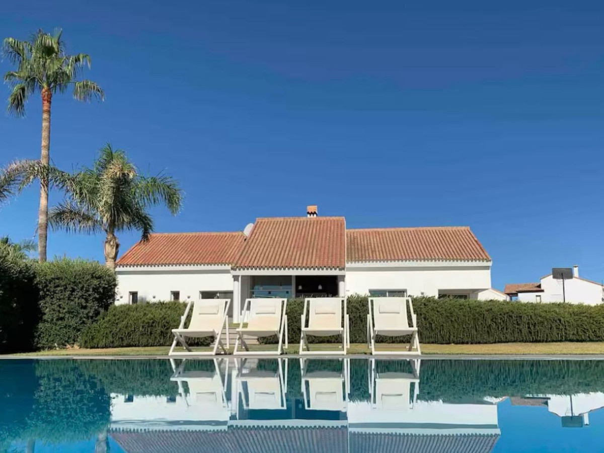 6 Bed, 5 Bath, HouseFor Sale, Manilva, Malaga