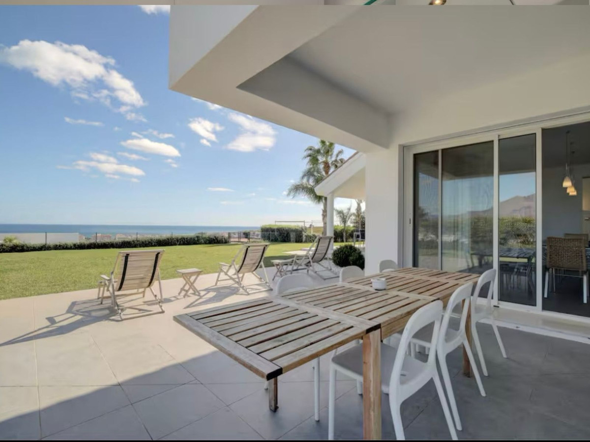 6 Bed, 5 Bath, HouseFor Sale, Manilva, Malaga