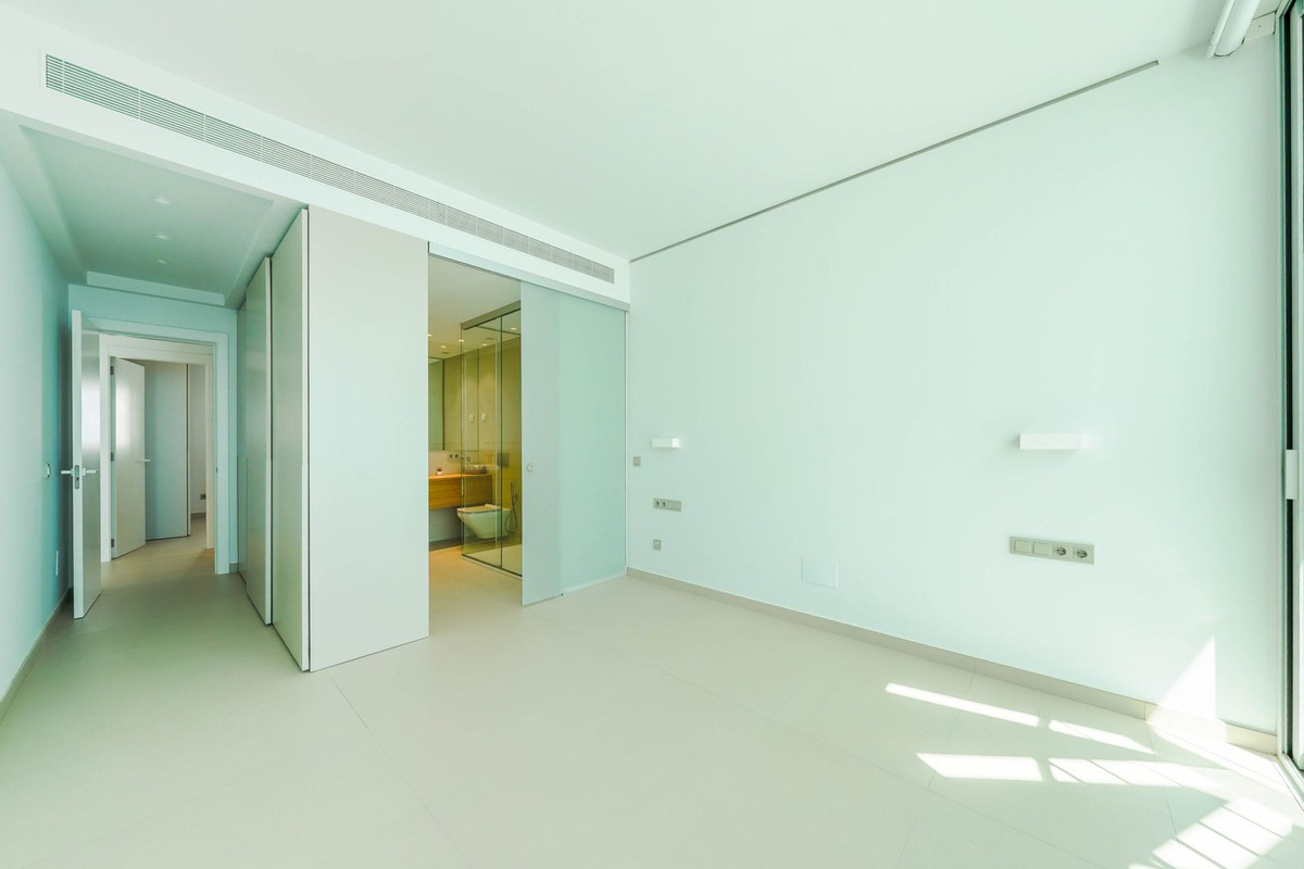 2 Bed, 2 Bath, ApartmentFor Sale, Higueron, Malaga