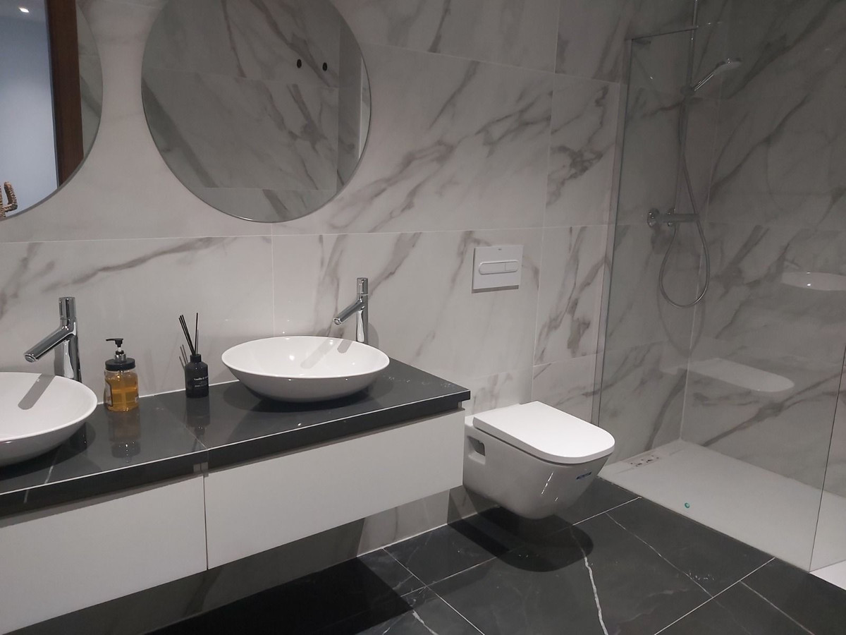 3 Bed, 4 Bath, HouseFor Sale, Estepona, Malaga