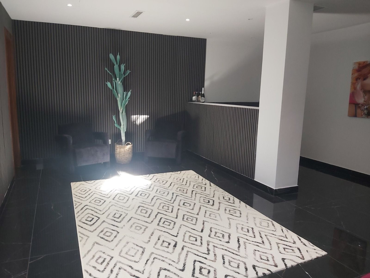 3 Bed, 4 Bath, HouseFor Sale, Estepona, Malaga