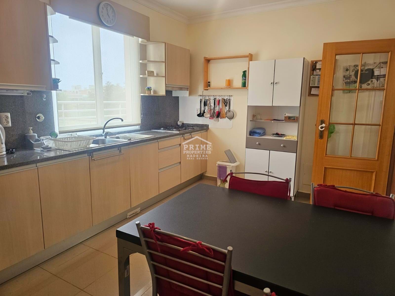 3 Bed, 2 Bath, HouseFor Sale, Funchal, Ilha da Madeira, 9000-088