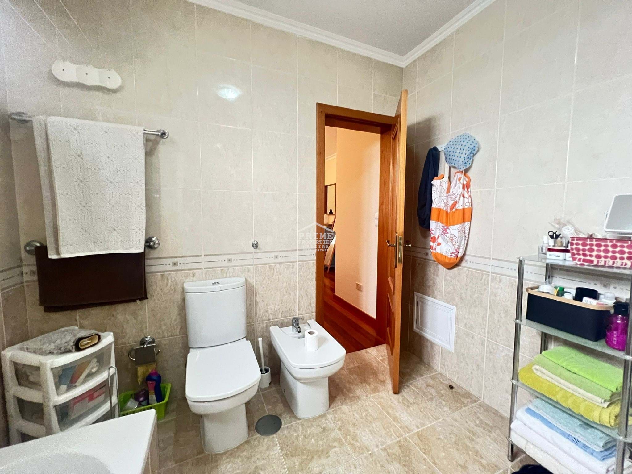 3 Bed, 2 Bath, HouseFor Sale, Funchal, Ilha da Madeira, 9000-088