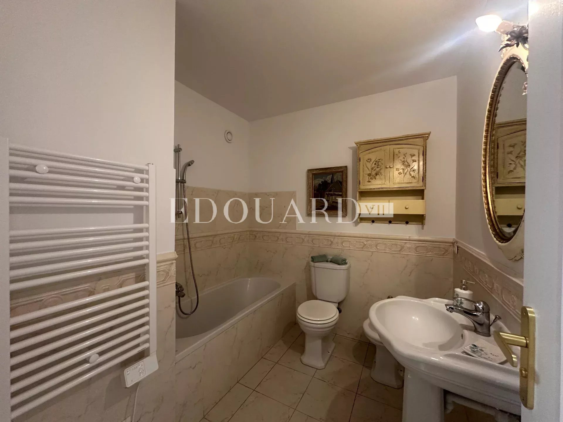 2 Bed, 1 Bath, ApartmentFor Sale, Menton, Alpes-Maritimes