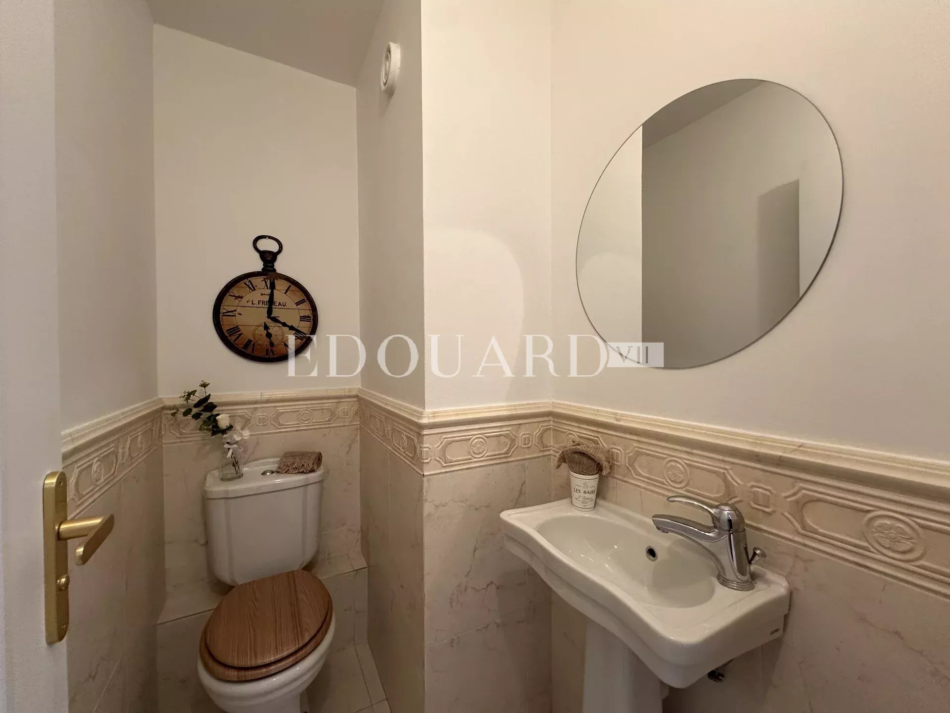 2 Bed, 1 Bath, ApartmentFor Sale, Menton, Alpes-Maritimes