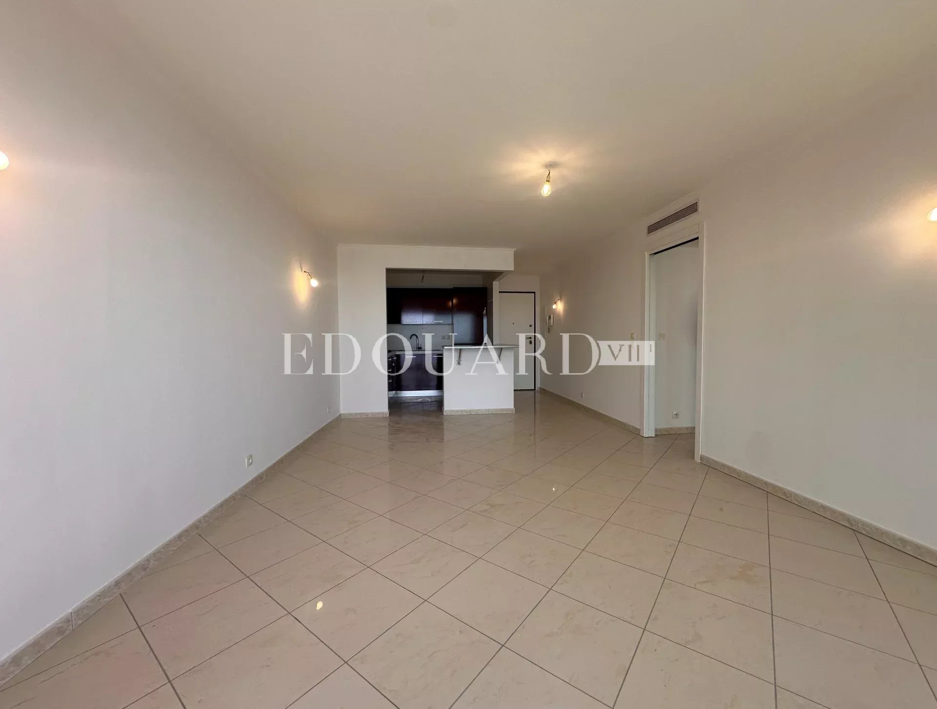 2 Bed, 1 Bath, ApartmentFor Sale, Cap-d'Ail, Alpes-Maritimes