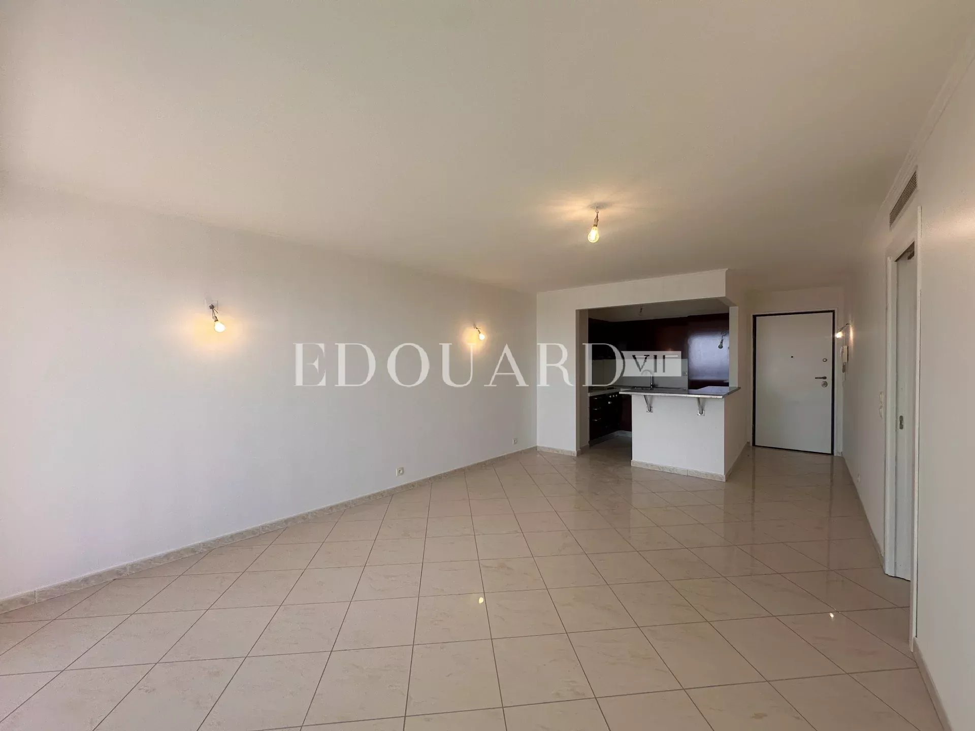 2 Bed, 1 Bath, ApartmentFor Sale, Cap-d'Ail, Alpes-Maritimes