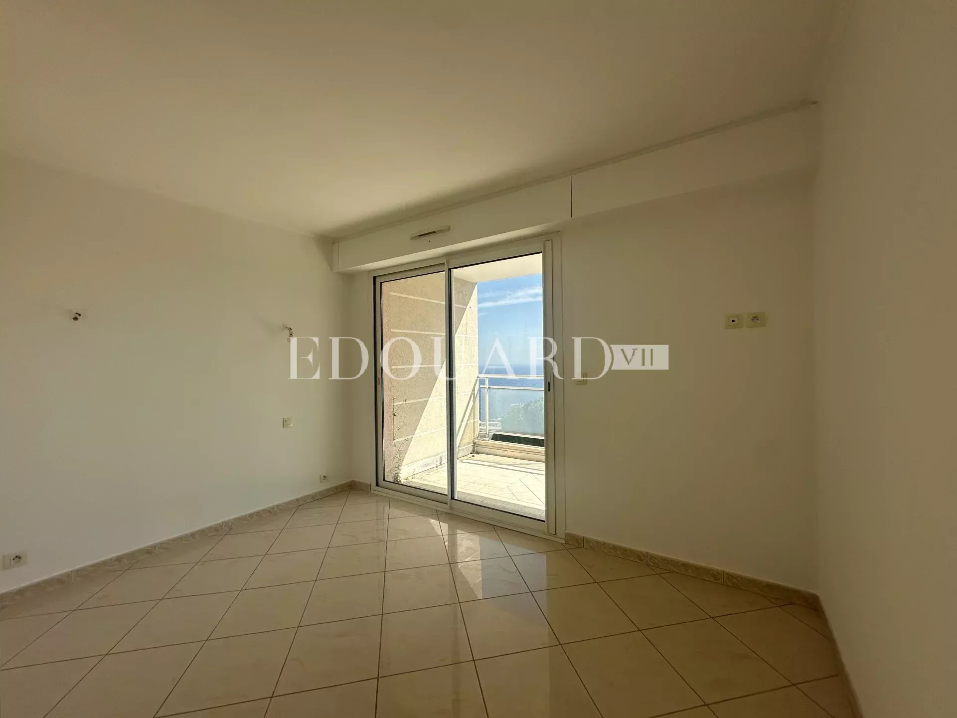 2 Bed, 1 Bath, ApartmentFor Sale, Cap-d'Ail, Alpes-Maritimes