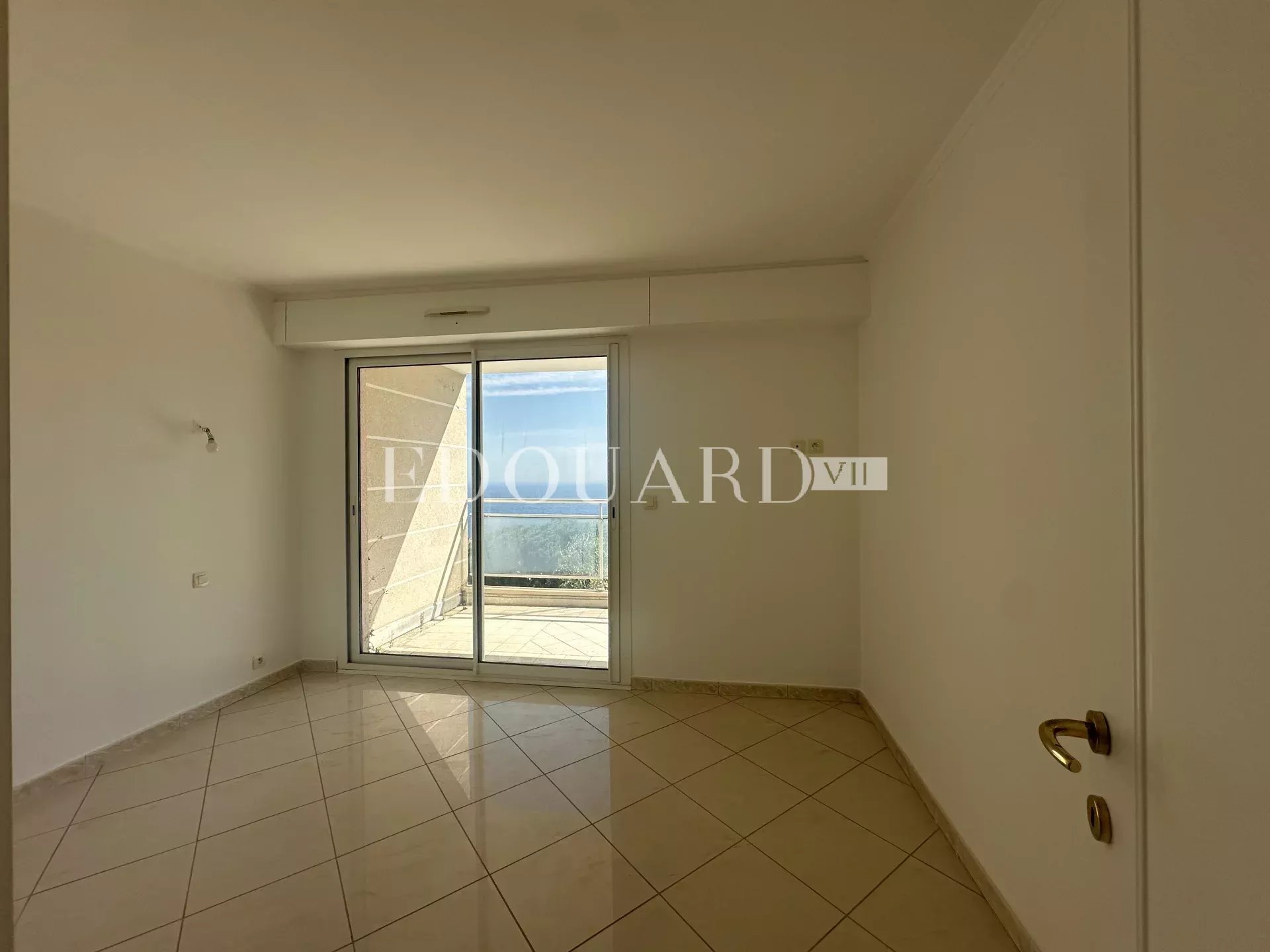 2 Bed, 1 Bath, ApartmentFor Sale, Cap-d'Ail, Alpes-Maritimes