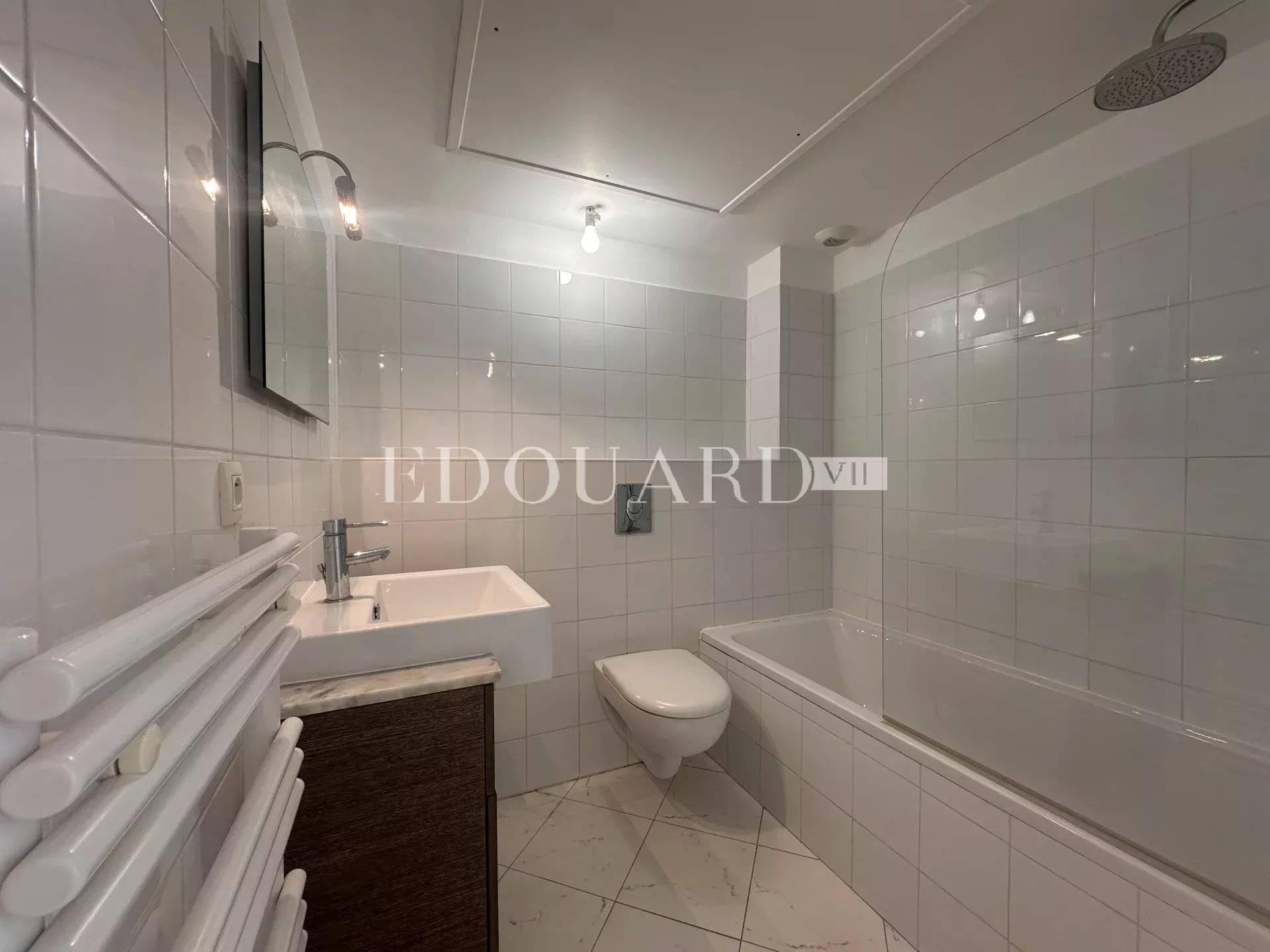 2 Bed, 1 Bath, ApartmentFor Sale, Cap-d'Ail, Alpes-Maritimes