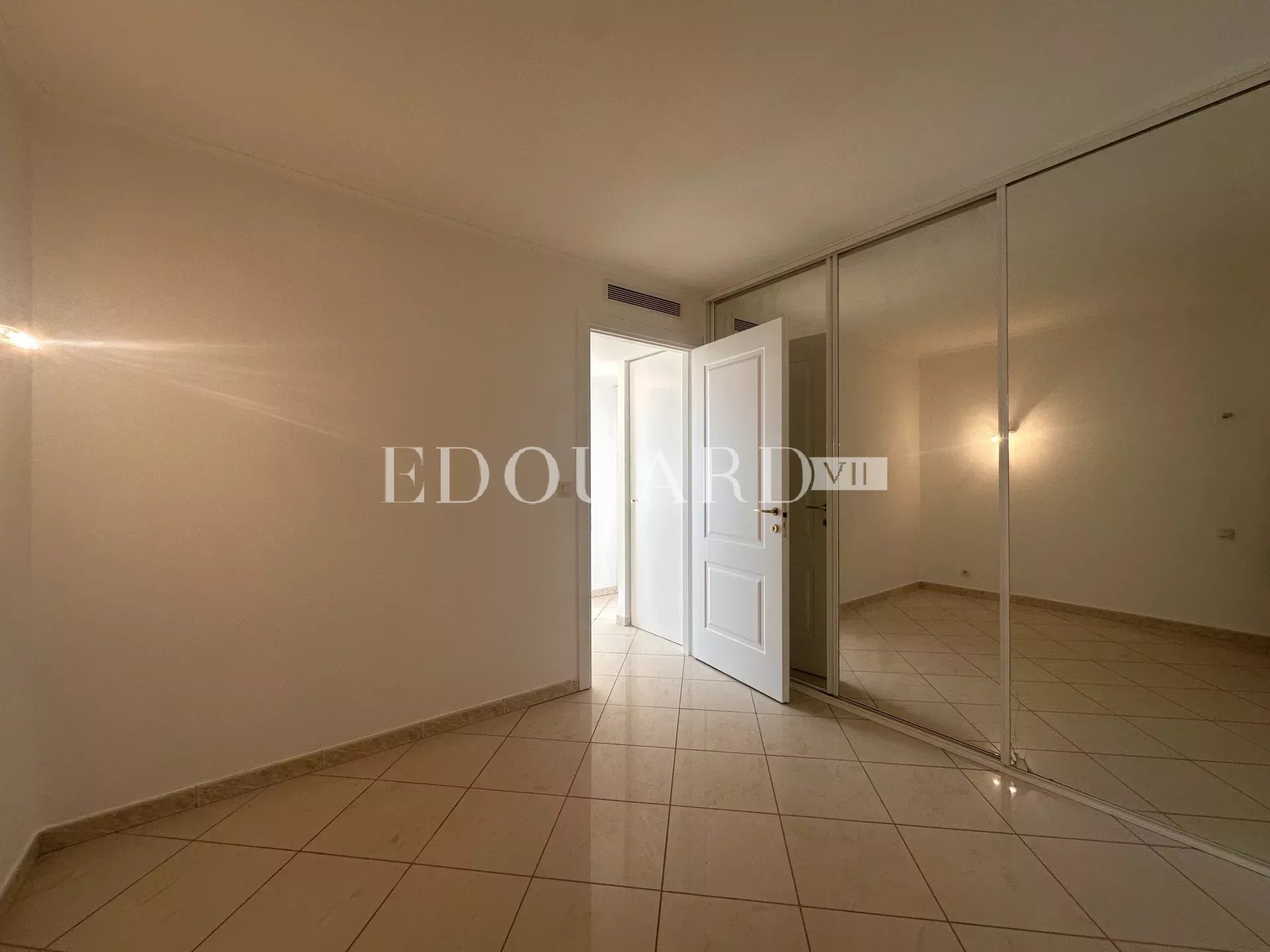 2 Bed, 1 Bath, ApartmentFor Sale, Cap-d'Ail, Alpes-Maritimes