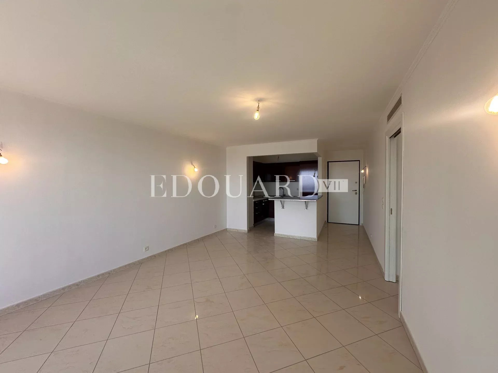 2 Bed, 1 Bath, ApartmentFor Sale, Cap-d'Ail, Alpes-Maritimes