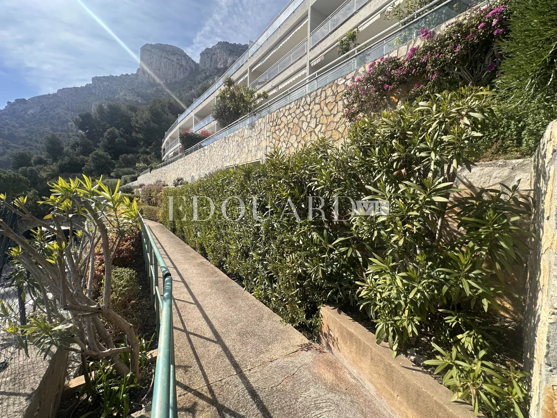 2 Bed, 1 Bath, ApartmentFor Sale, Cap-d'Ail, Alpes-Maritimes