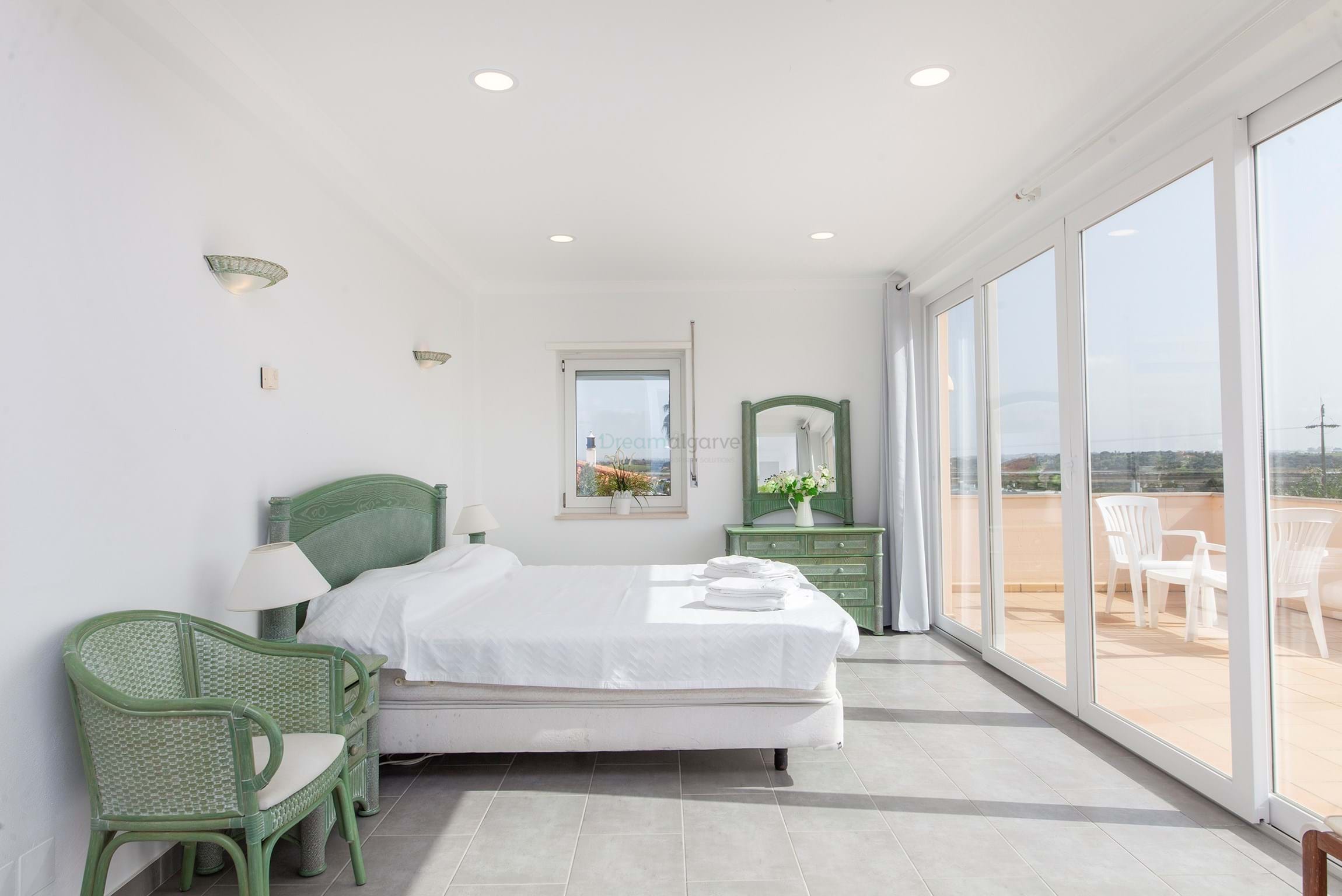 6 Bed, 4 Bath, HouseFor Sale, Lagos, Faro, 8600-250