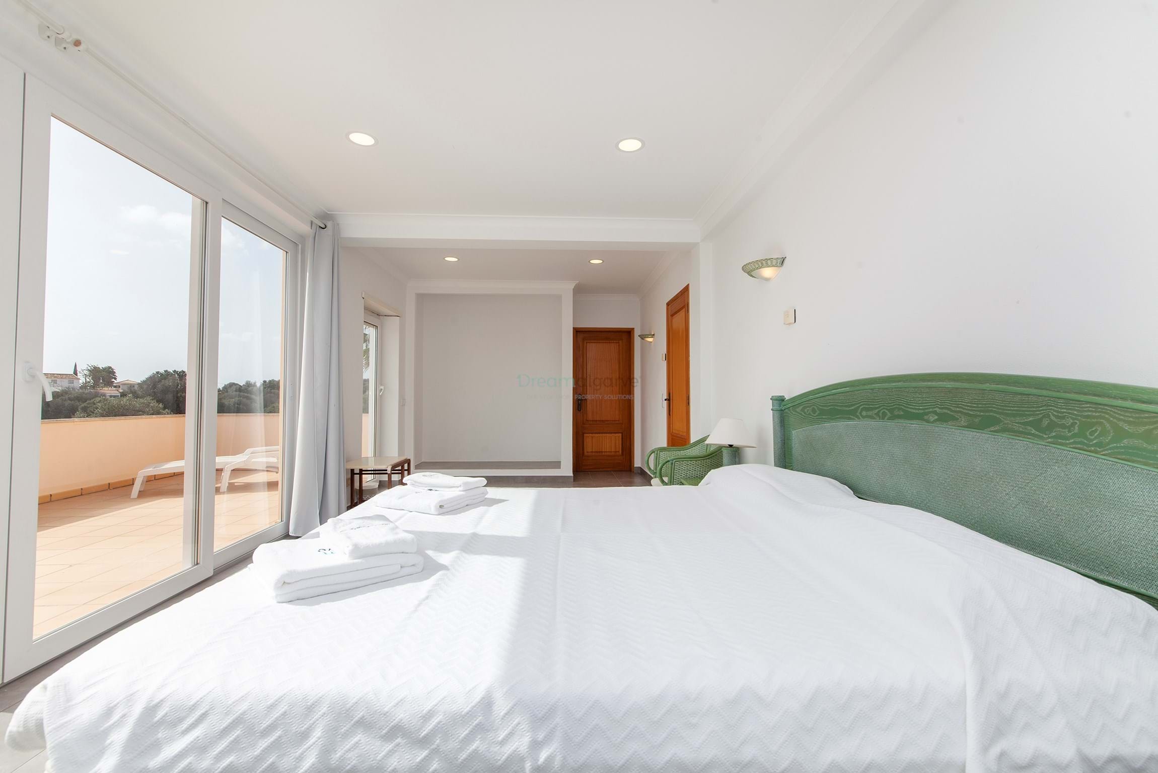 6 Bed, 4 Bath, HouseFor Sale, Lagos, Faro, 8600-250