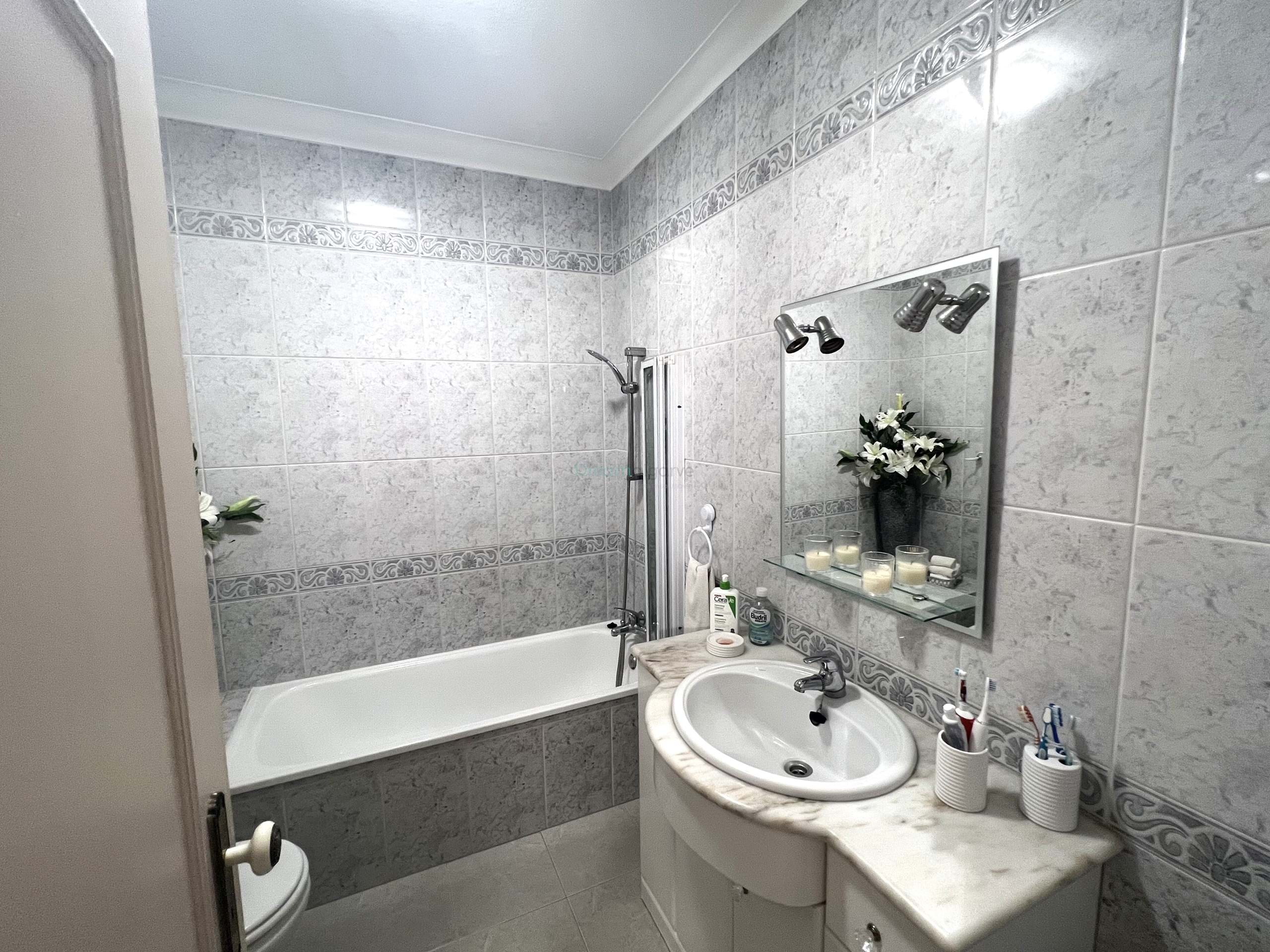 2 Bed, 2 Bath, ApartmentFor Sale, Lagos, Faro, 8600-513