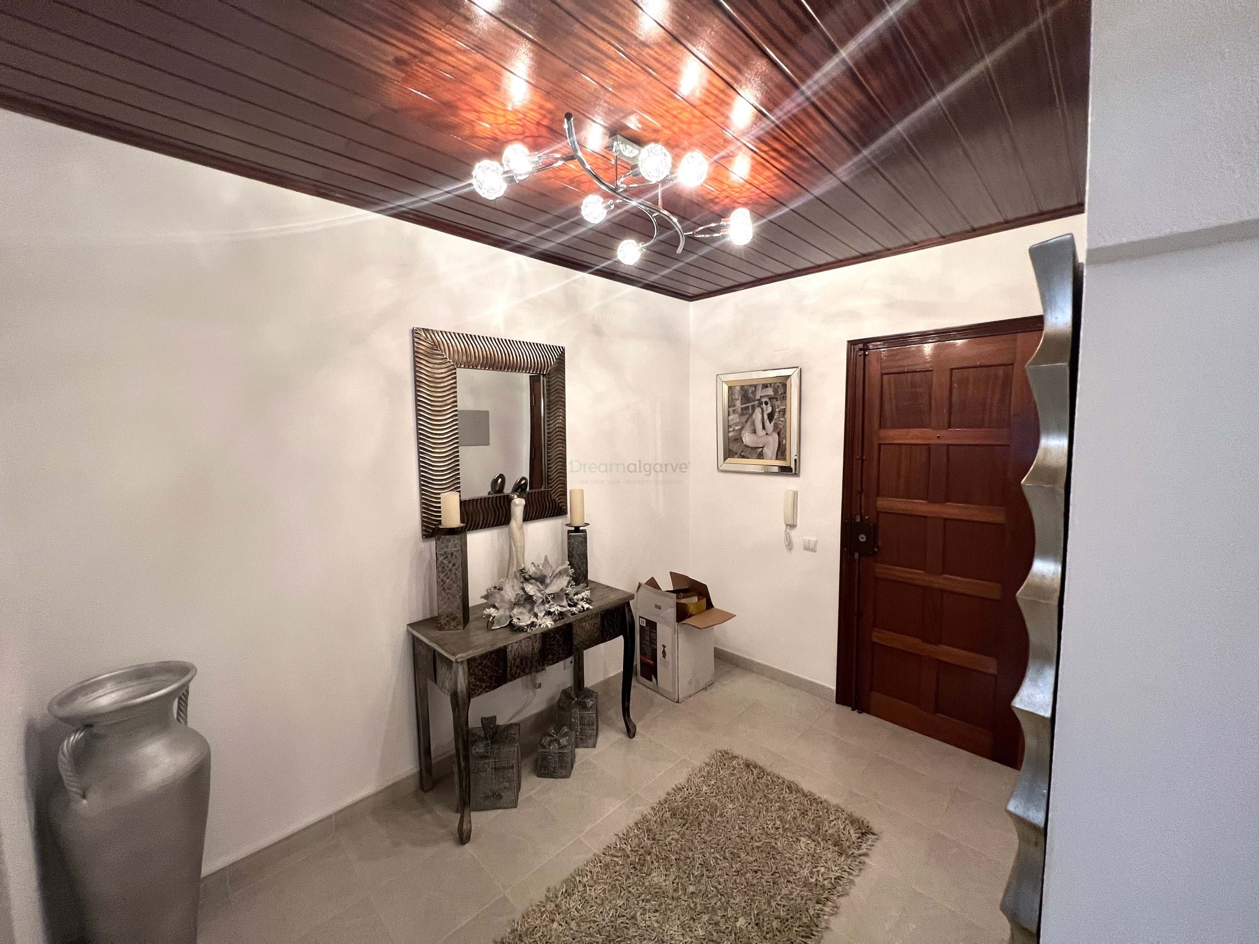 2 Bed, 2 Bath, ApartmentFor Sale, Lagos, Faro, 8600-513