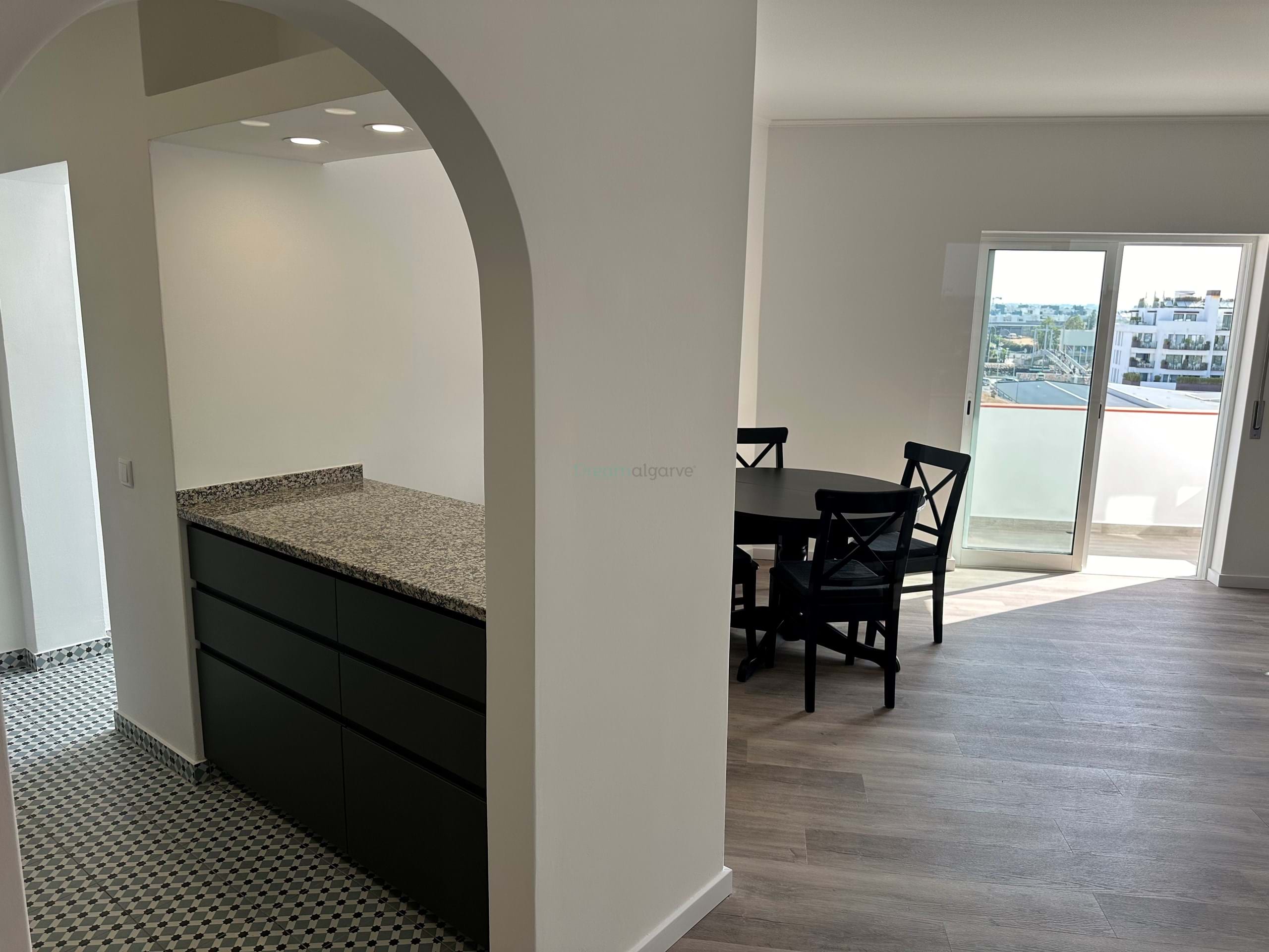 2 Bed, 1 Bath, ApartmentFor Sale, Lagos, Faro, 8600-722