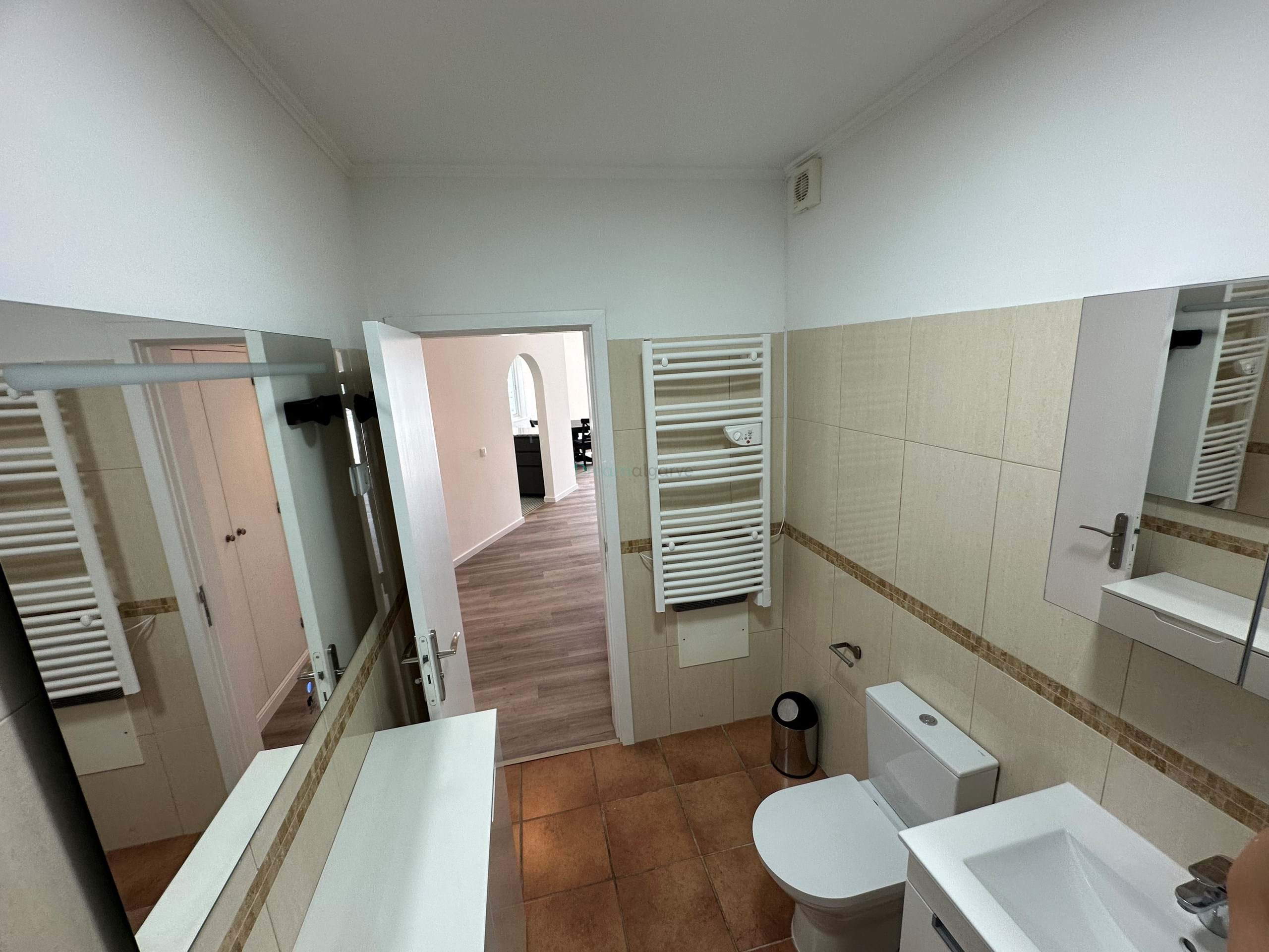 2 Bed, 1 Bath, ApartmentFor Sale, Lagos, Faro, 8600-722