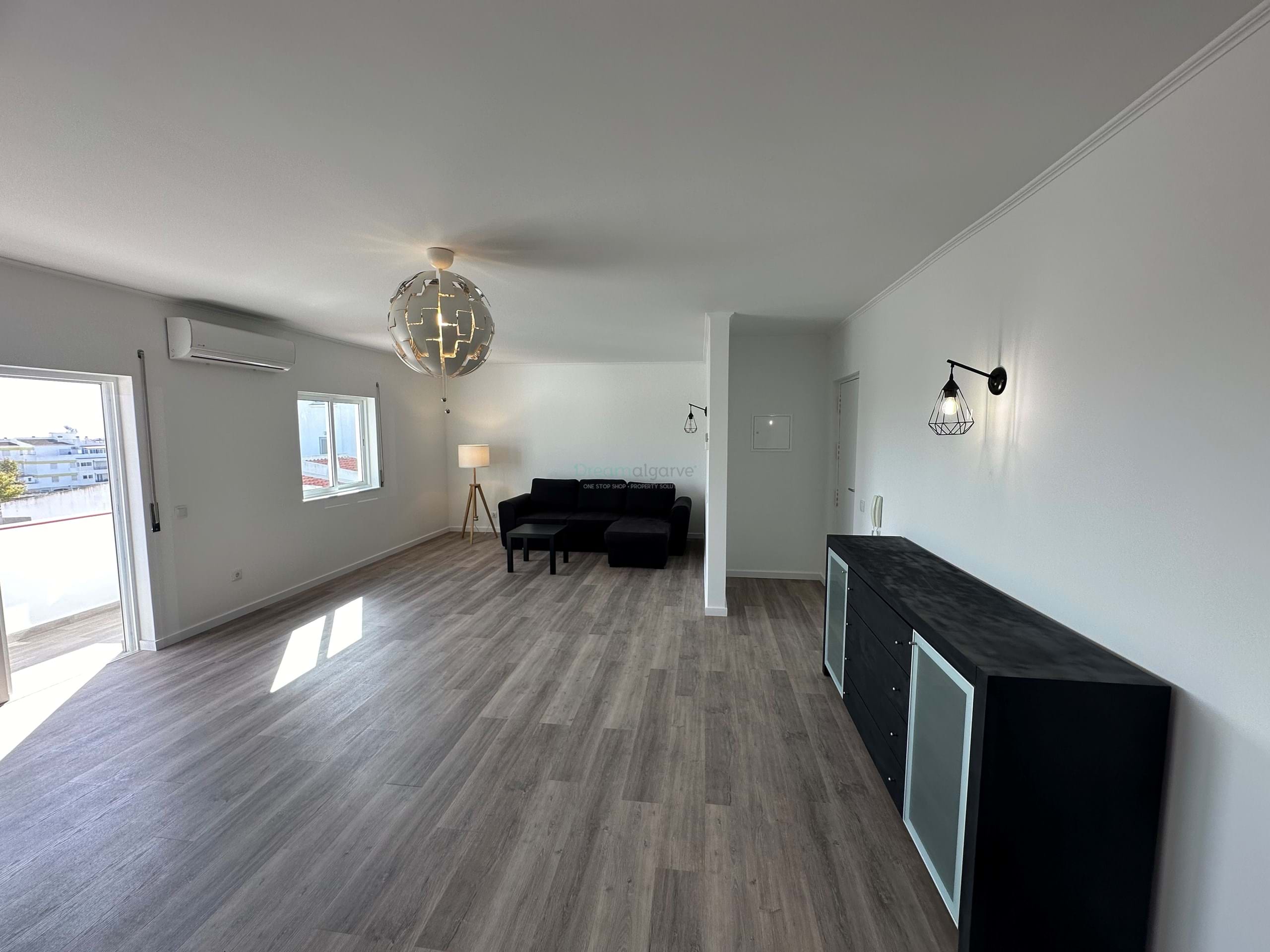 2 Bed, 1 Bath, ApartmentFor Sale, Lagos, Faro, 8600-722