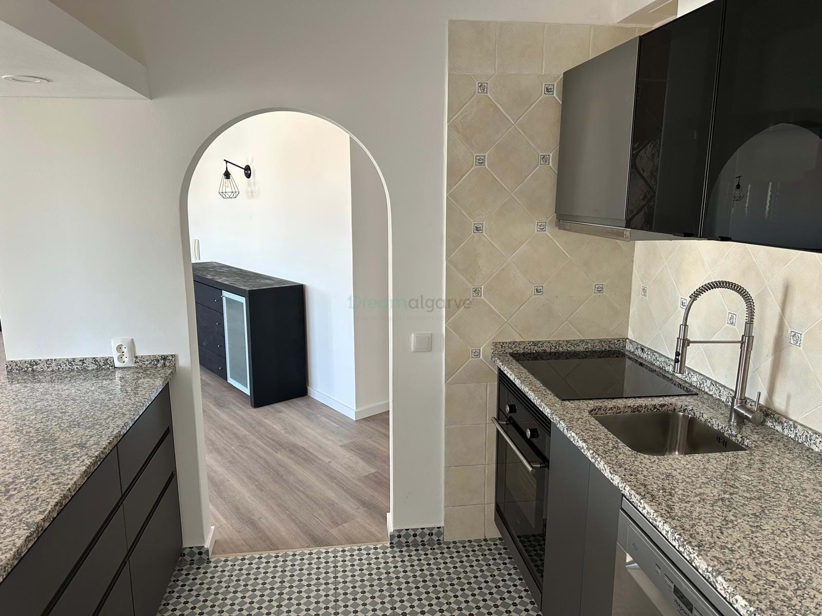 2 Bed, 1 Bath, ApartmentFor Sale, Lagos, Faro, 8600-722