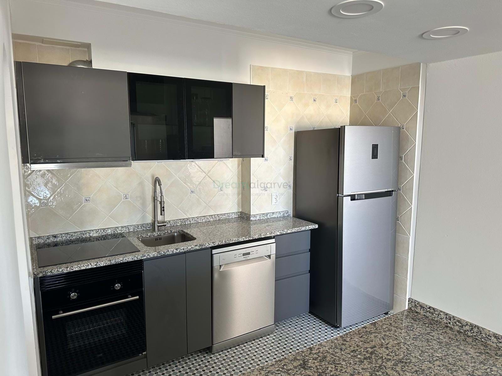 2 Bed, 1 Bath, ApartmentFor Sale, Lagos, Faro, 8600-722