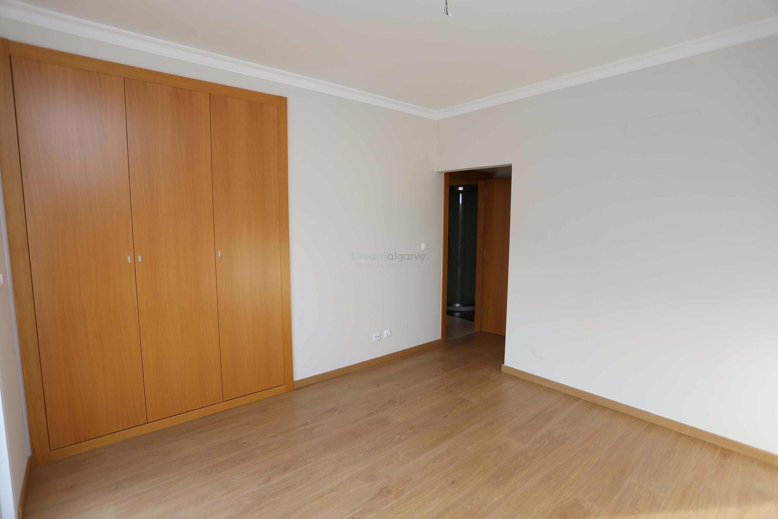 2 Bed, 2 Bath, ApartmentFor Sale, Lagos, Faro, 8600-708