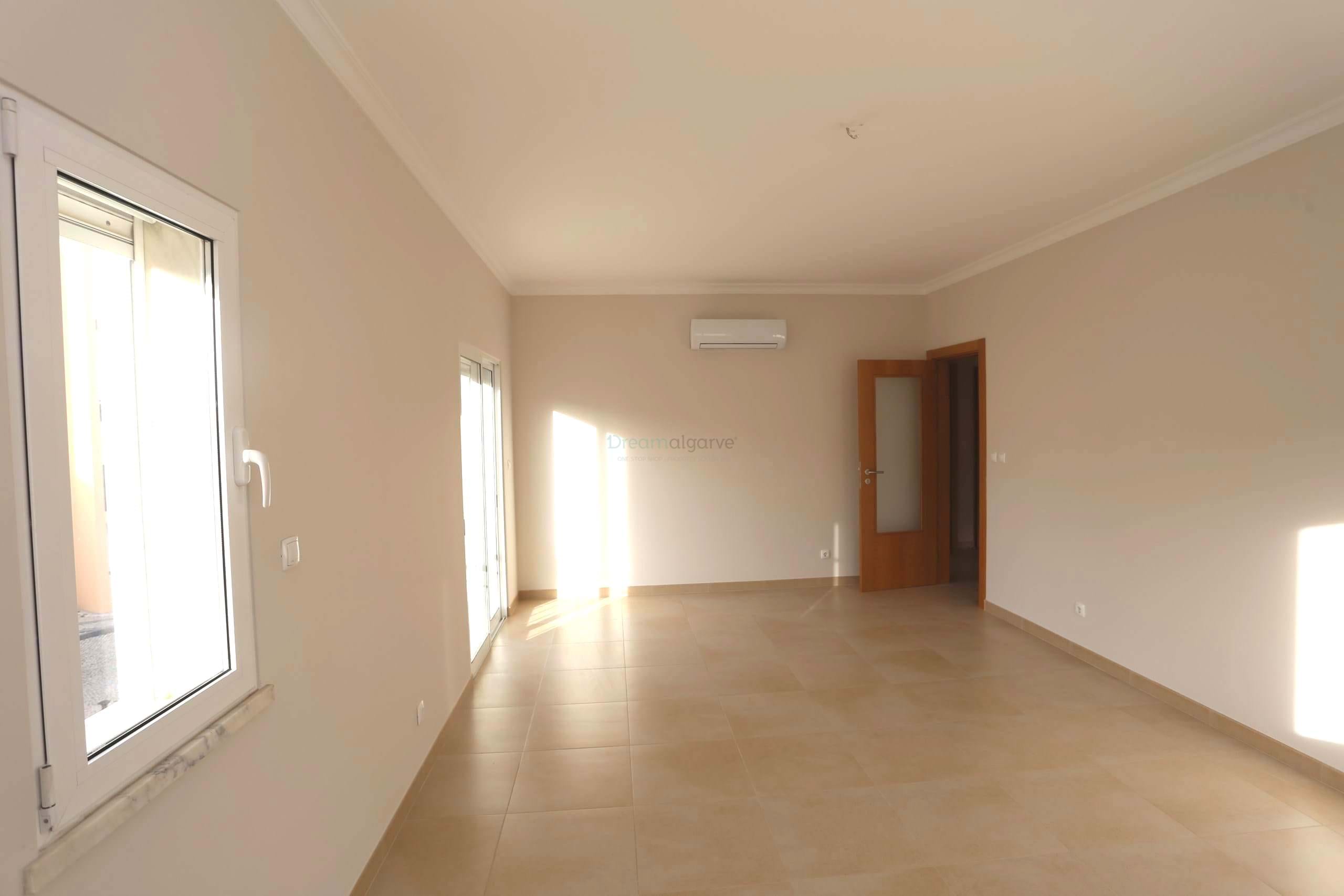 2 Bed, 2 Bath, ApartmentFor Sale, Lagos, Faro, 8600-708