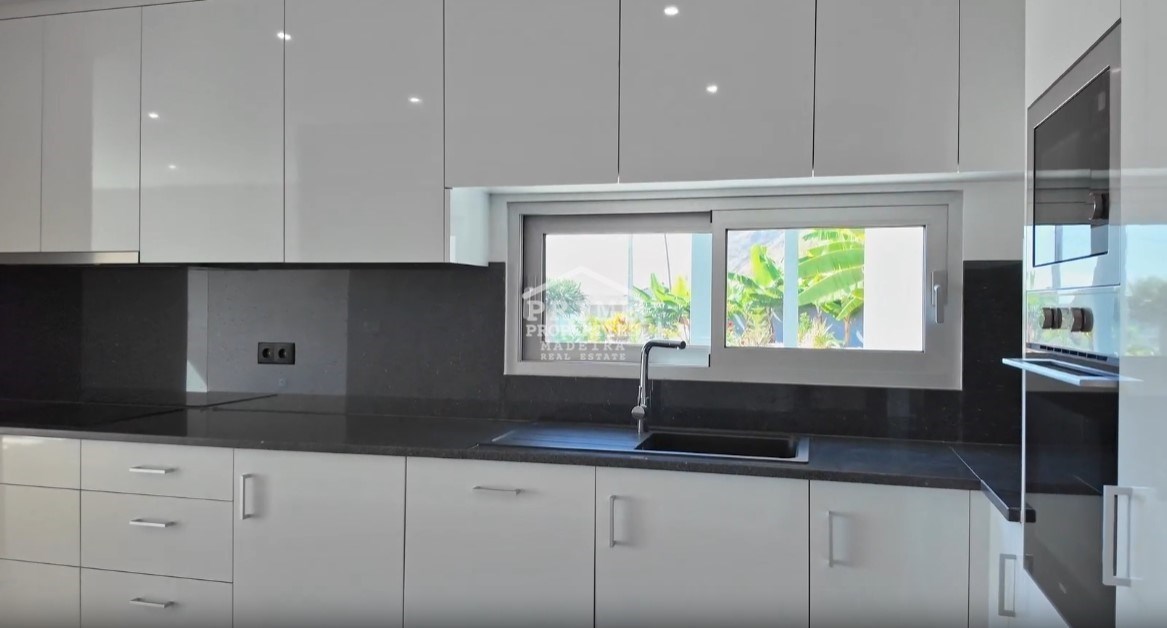 4 Bed, 5 Bath, HouseFor Sale, Calheta, Ilha da Madeira, 9370-529