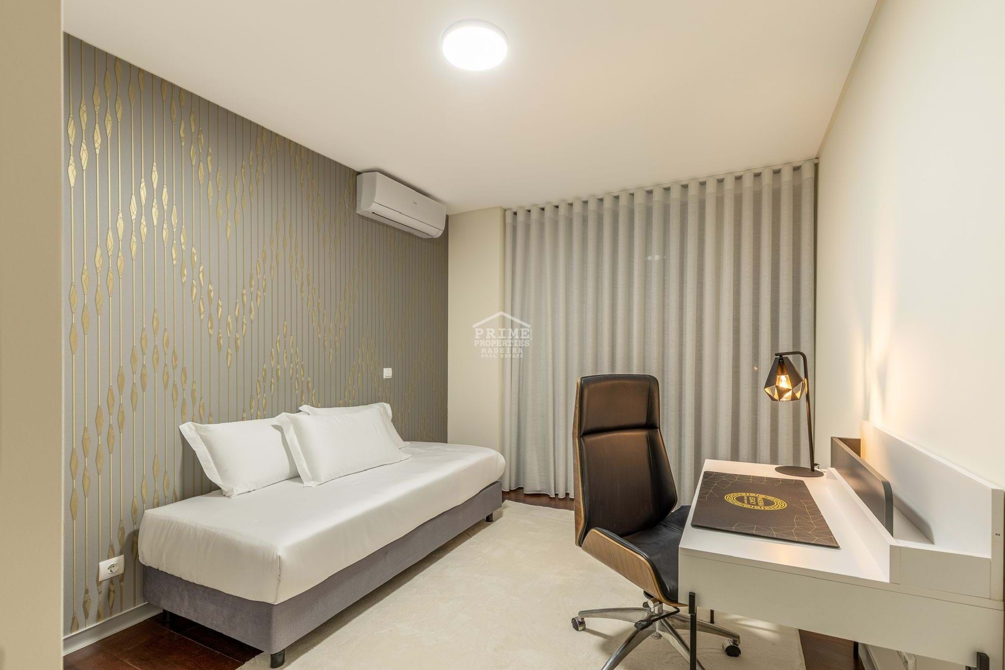 2 Bed, 2 Bath, ApartmentFor Sale, Funchal, Ilha da Madeira, 9000-039