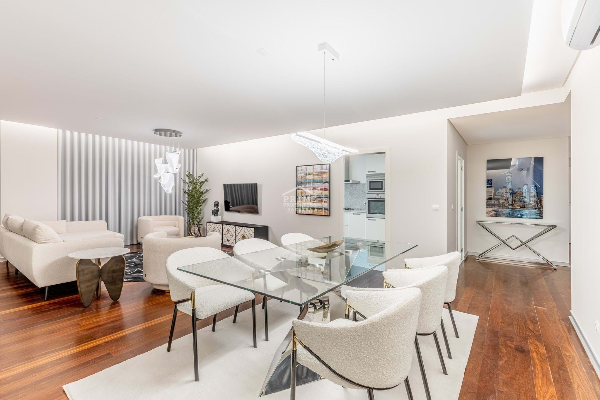 2 Bed, 2 Bath, ApartmentFor Sale, Funchal, Ilha da Madeira, 9000-039