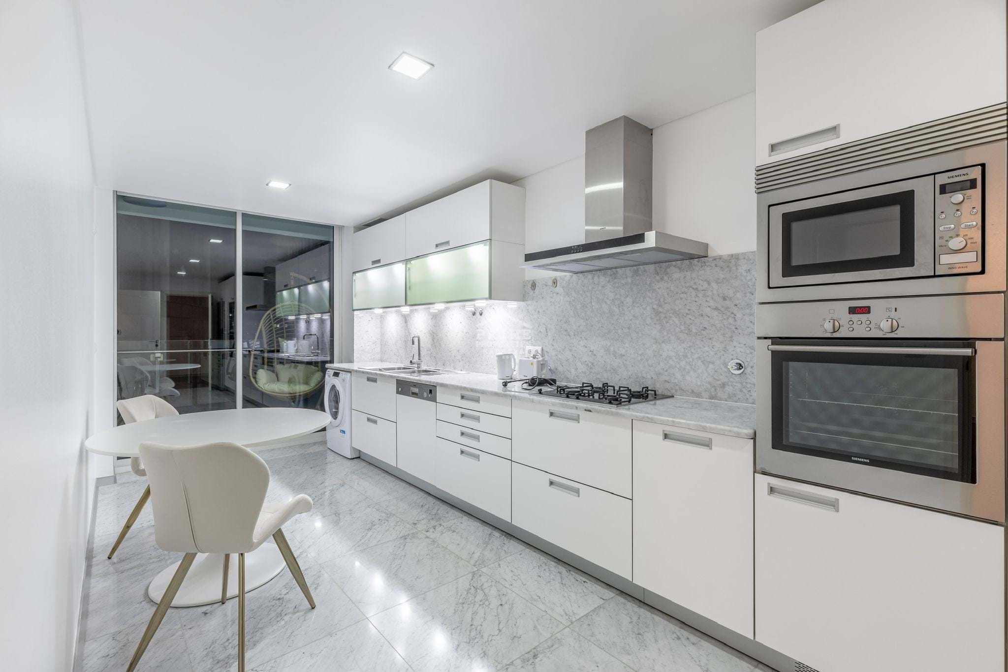 2 Bed, 2 Bath, ApartmentFor Sale, Funchal, Ilha da Madeira, 9000-039