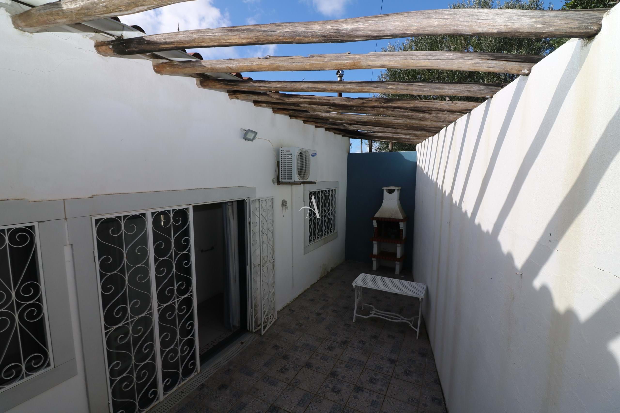 2 Bed, 1 Bath, HouseFor Sale, Sao Bras De Alportel, Faro, 8150-054