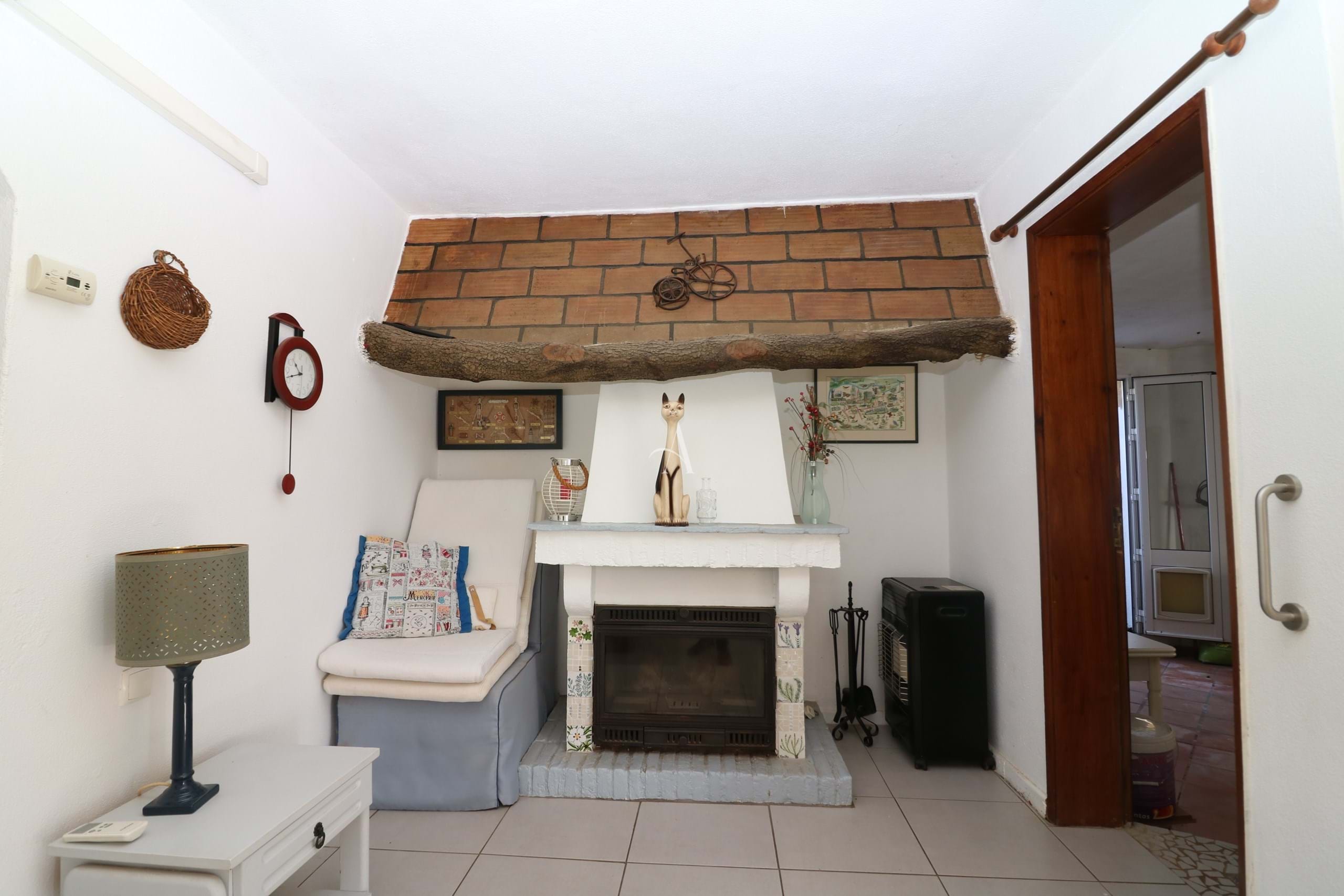 2 Bed, 1 Bath, HouseFor Sale, Sao Bras De Alportel, Faro, 8150-054