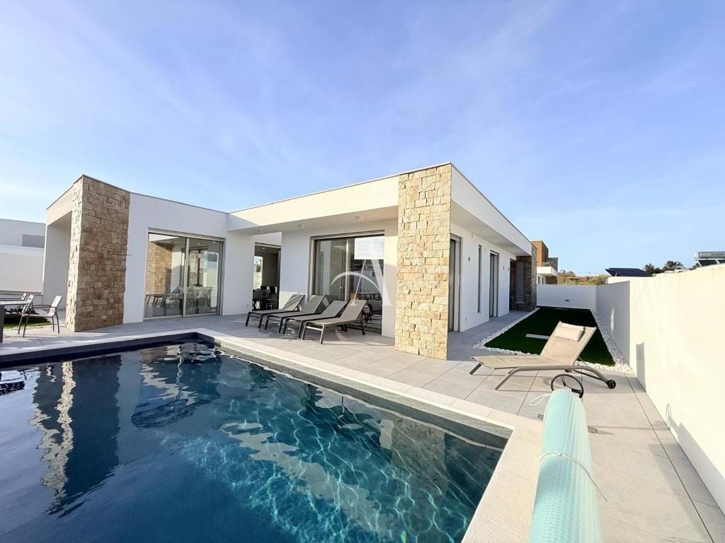 3 Bed, 3 Bath, HouseFor Sale, Caldas da Rainha, Leiria