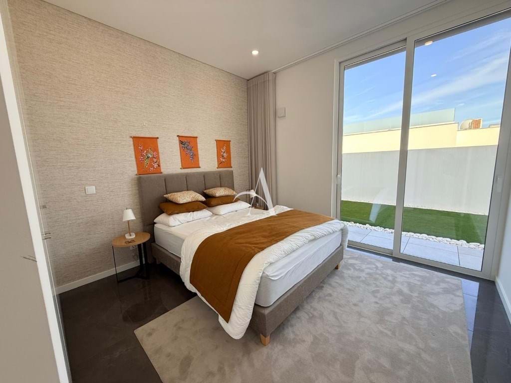 3 Bed, 3 Bath, HouseFor Sale, Caldas da Rainha, Leiria